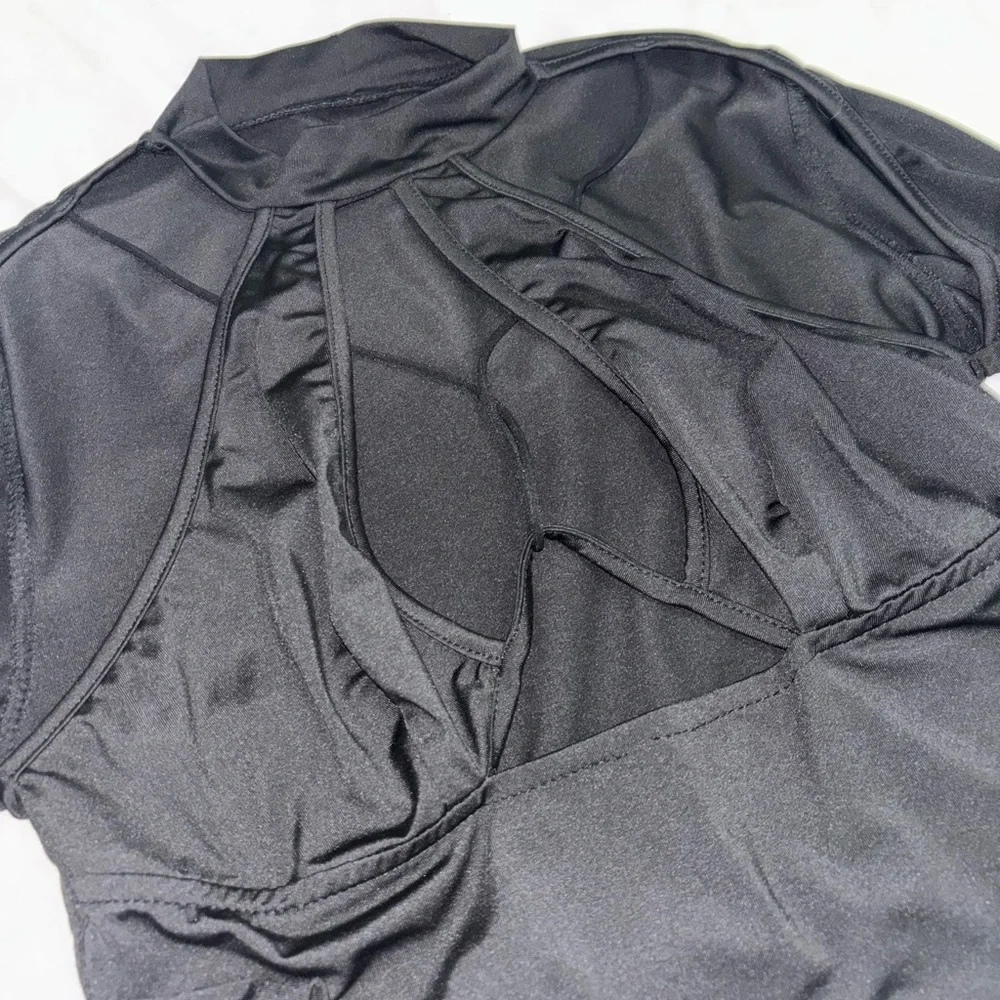 Going out top - Picture 2 of 4